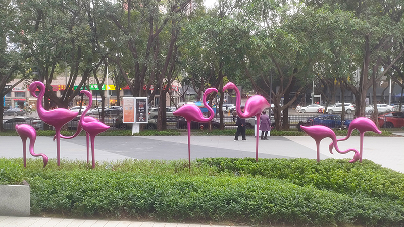 The significance of creating cartoon sculptures made of fiberglass in garden landscape sculpture design